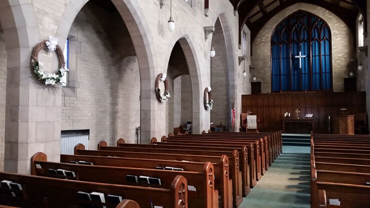 Lưu ý khi chọn mua ghế nhà thờ nhập khẩu