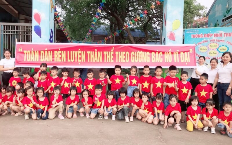 Khẩu hiệu trang trí nhà văn hóa thôn, UBND, mẫu pano đẹp 3 Băng rôn rèn luyện thể thao noi gương Bác Hồ vĩ đại