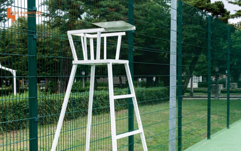20 Mẫu ghế trọng tài Pickleball bằng nhựa, kiểu dáng đẹp 2 Ghế trọng tài Pickleball có bàn viết tiện dụng