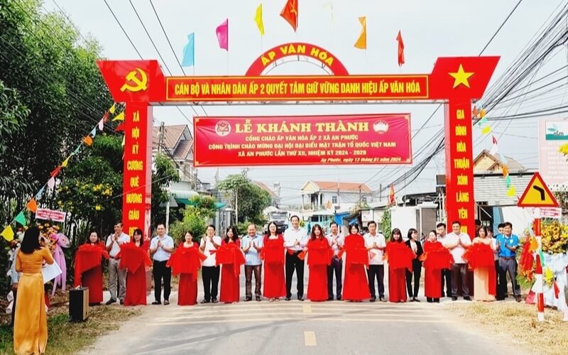 Khẩu hiệu trang trí nhà văn hóa thôn, UBND, mẫu pano đẹp 11 Khẩu hiệu cổ động tinh thần nhân dân địa phương treo ở cổng trung tâm văn hóa