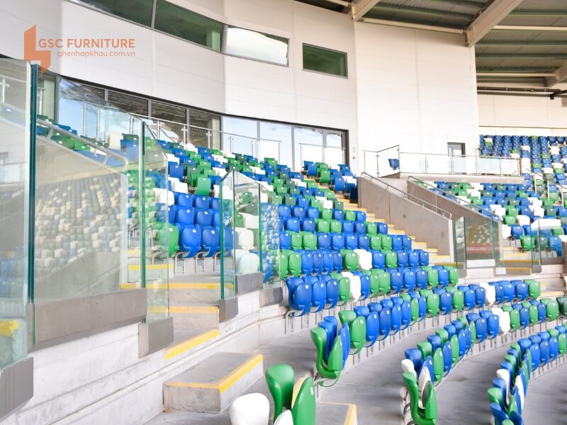 Sân thi đấu Windsor Park sử dụng ghế sân vận động của Ferco Seating