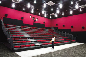 Tìm hiểu hệ thống ghế khán đài đa năng Retractable của Kotobuki Seating 9 Tìm hiểu hệ thống ghế khán đài đa năng Retractable của Kotobubi Seating