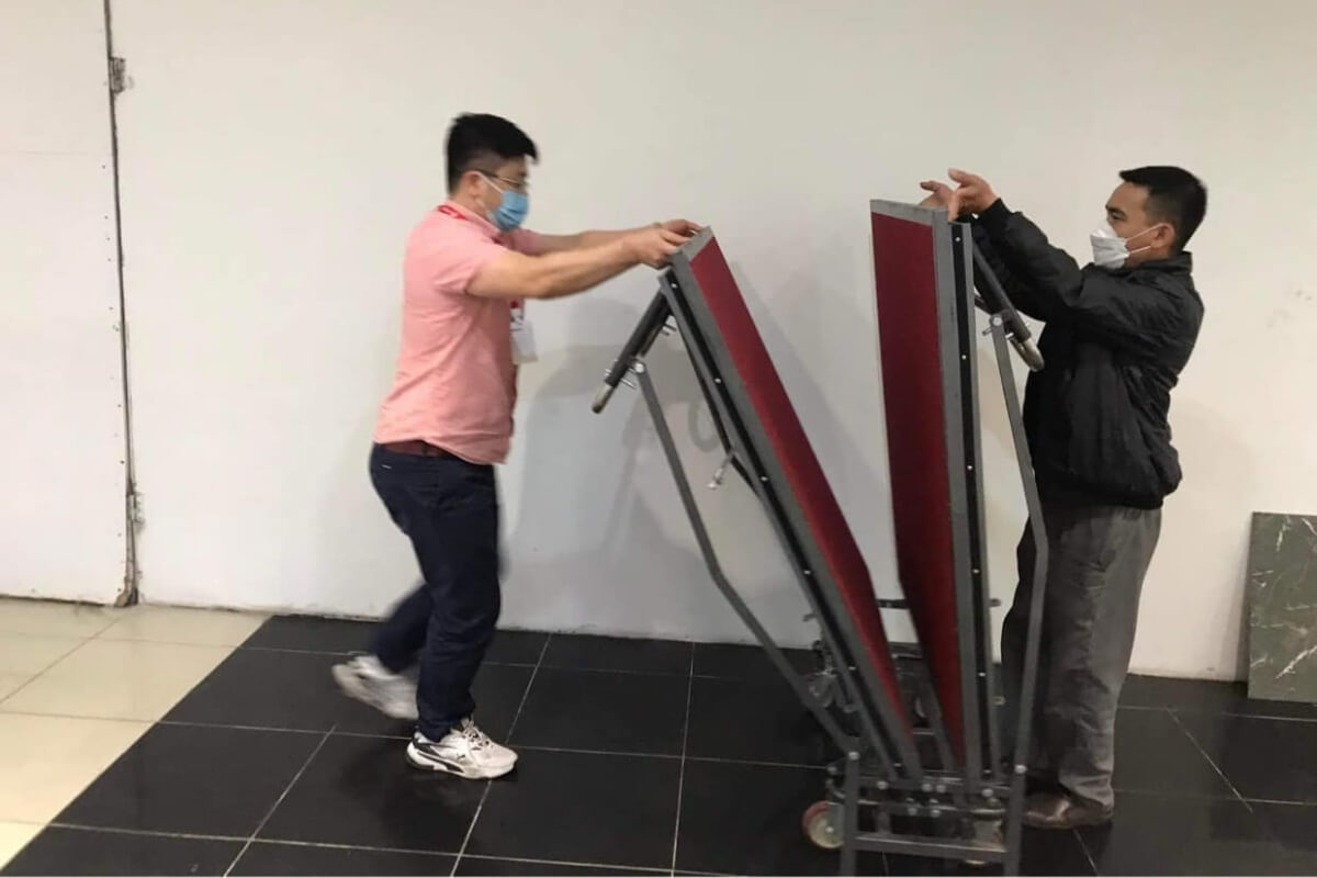 Đơn vị thi công bục sân khấu di động toàn Quốc 1 Bục sân khấu di động có thể gấp lại gọn gàng để bảo quản